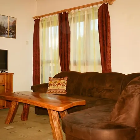 Hajnalka Apartmanhaz Lägenhet Kehidakustány