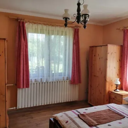 Hajnalka Apartmanhaz Lägenhet