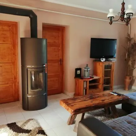 Hajnalka Apartmanhaz Lägenhet Kehidakustány