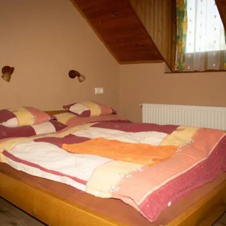 Lägenhet Hajnalka Apartmanhaz *